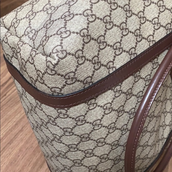 SOLD❗️💯 % authentic Gucci shoulder bag - Picture 5 of 16